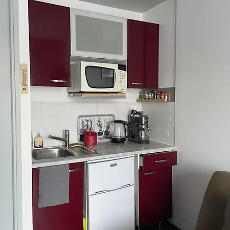 Charmant Studio Apartment